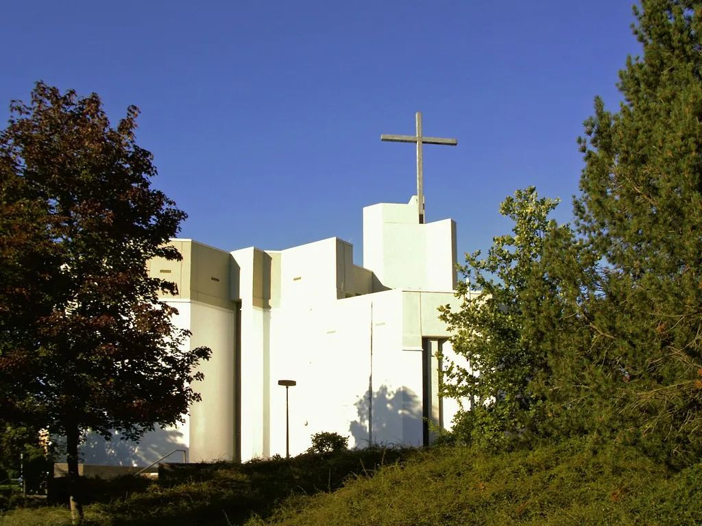Katholische Kirche St. Raphael in Wolfsburg, Stadtteil Detmerode