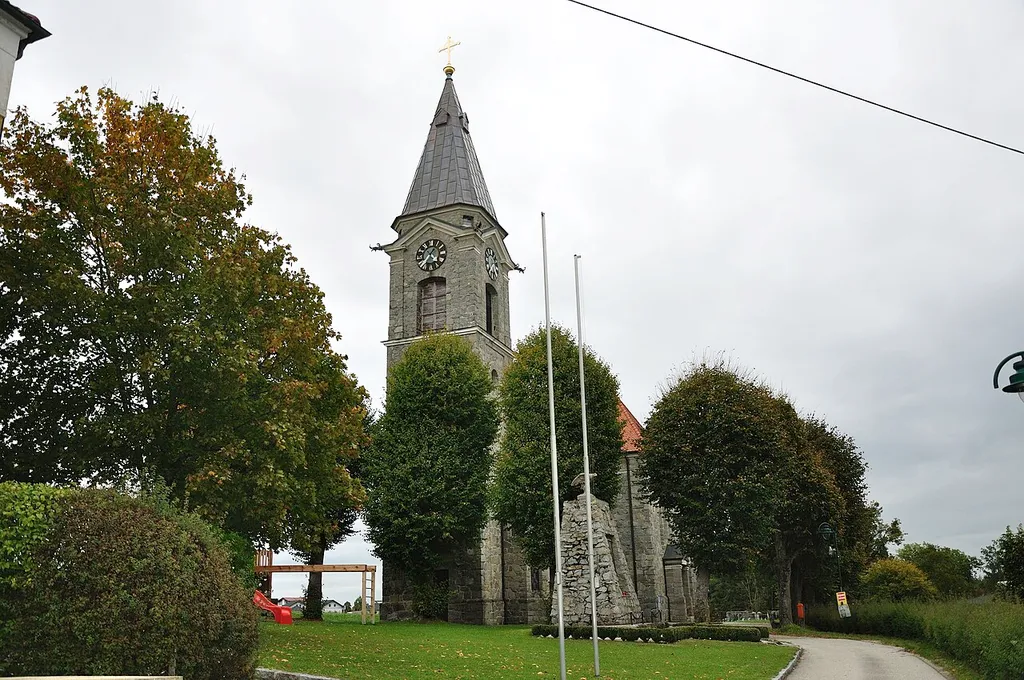 Kath. Pfarrkirche Mariä Himmelfahrt