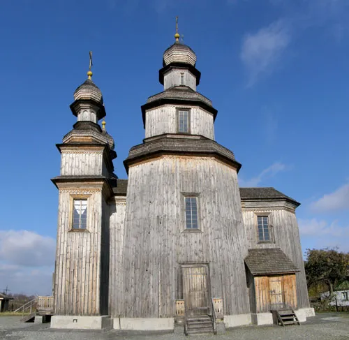 Георгіївська_церква_у_Седневі.jpg: Георгіївська церква у Седневі (Чернігівська область), 2000-ні
