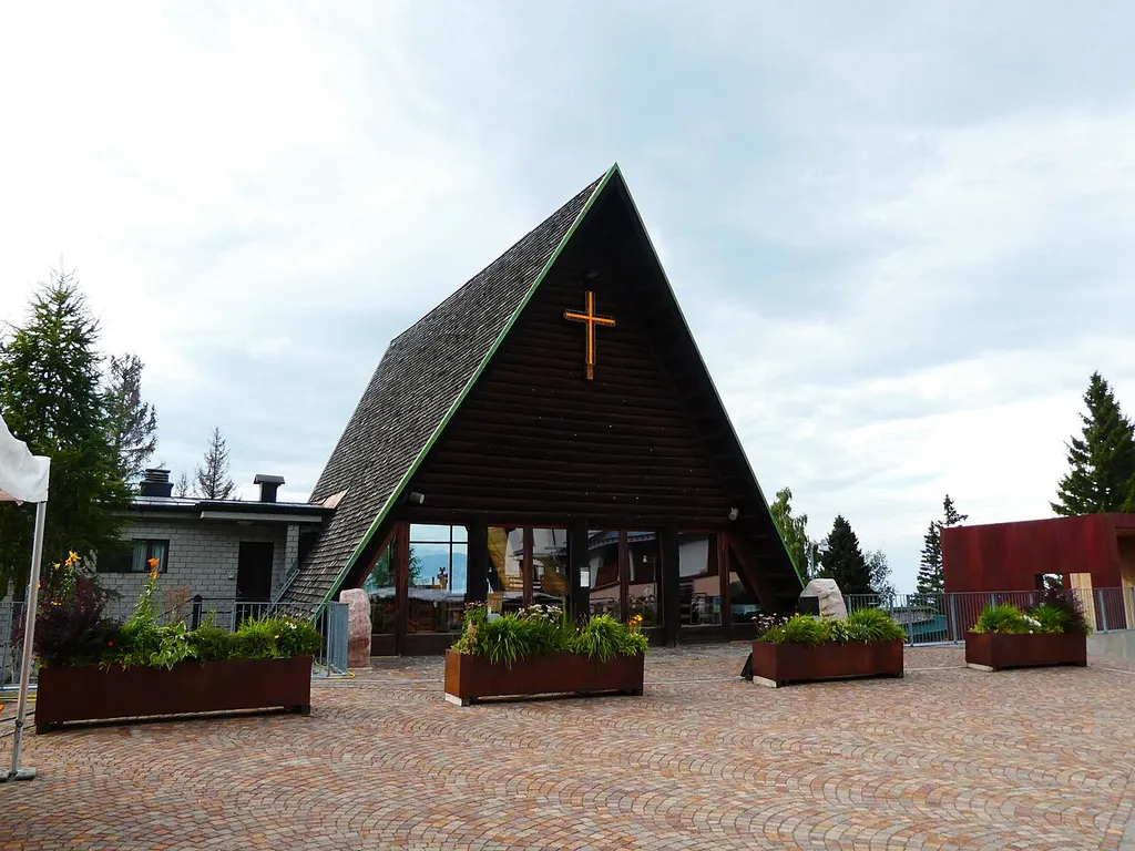 Vason (Trento, Italy), church of the skiers lost on the mountains This picture was uploaded via web-app "Wiki Loves Monuments Italia".