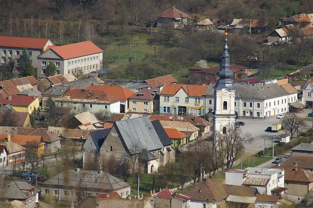 Plešivec (centre) from Koniarska planina