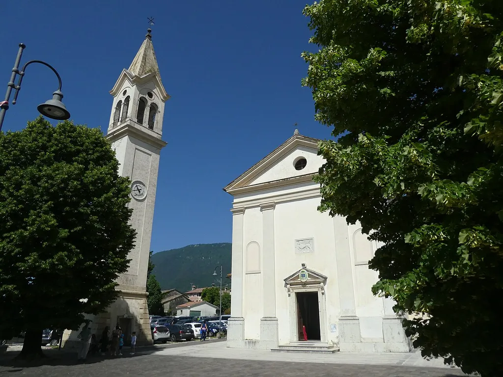 Fietta (Pieve del Grappa, Veneto, Italy), Holy Trinity church