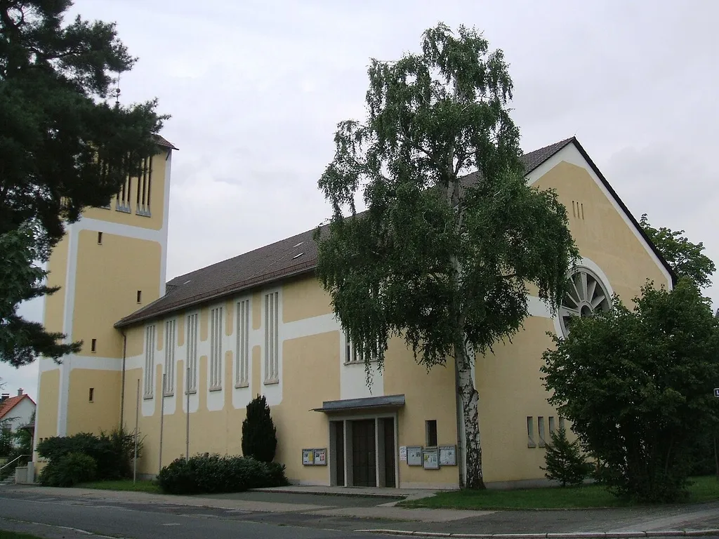 Katholische Pfarrkirche St. Rupert in Nürnberg-Kettelersiedlung