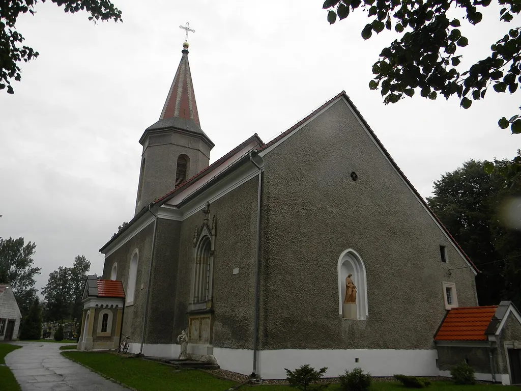 Tomaszów Bolesławiecki - kościół parafialny p.w. św. Jadwigi (zabytek nr rejestr. 207; 434 z 16.12.1958 i 22/L z 31.05.1950)
