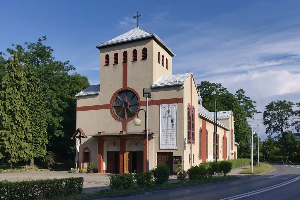 kościół Najświętszej Maryi Panny Wspomożenia Wiernych w Katowicach, widok z północnego zachodu