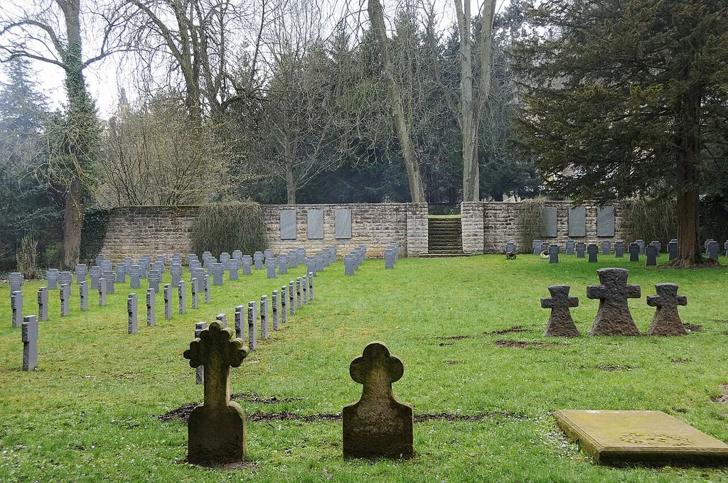 Clausen German War Cemetery