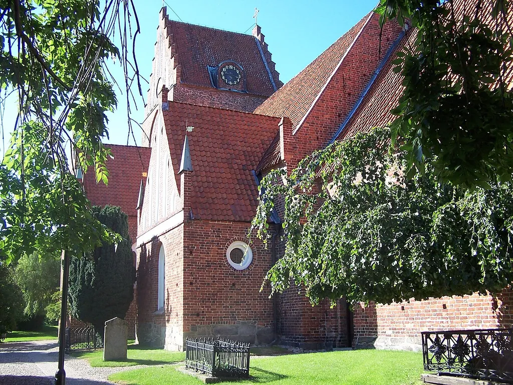 Sankt Nicolai kyrka, Sölvesborg - from southeast.
