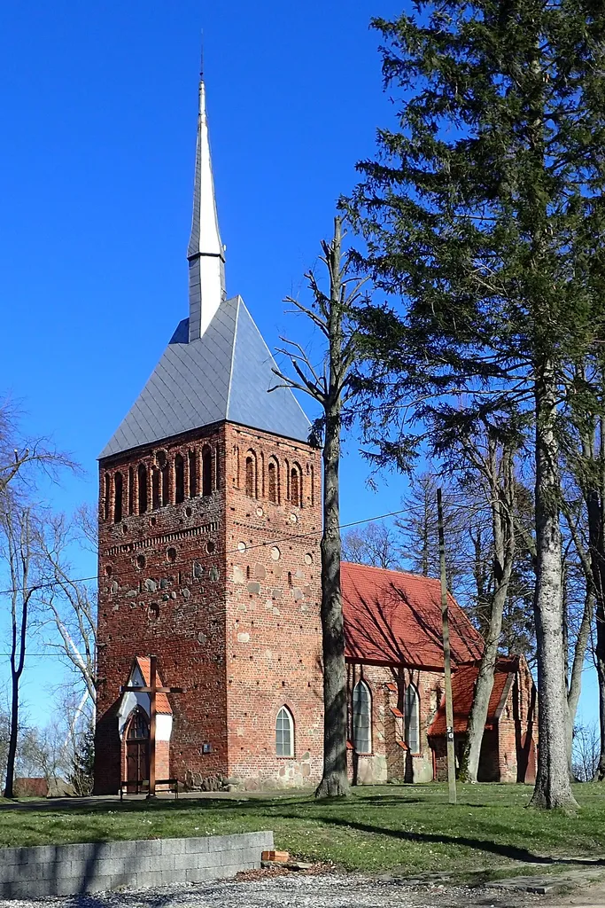 Dobiesław, Kościół Matki Boskiej Częstochowskiej w Dobiesławiu