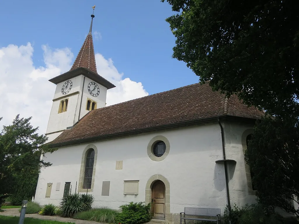 Reformierte Kirche Gampelen, Schweiz, von aussen
