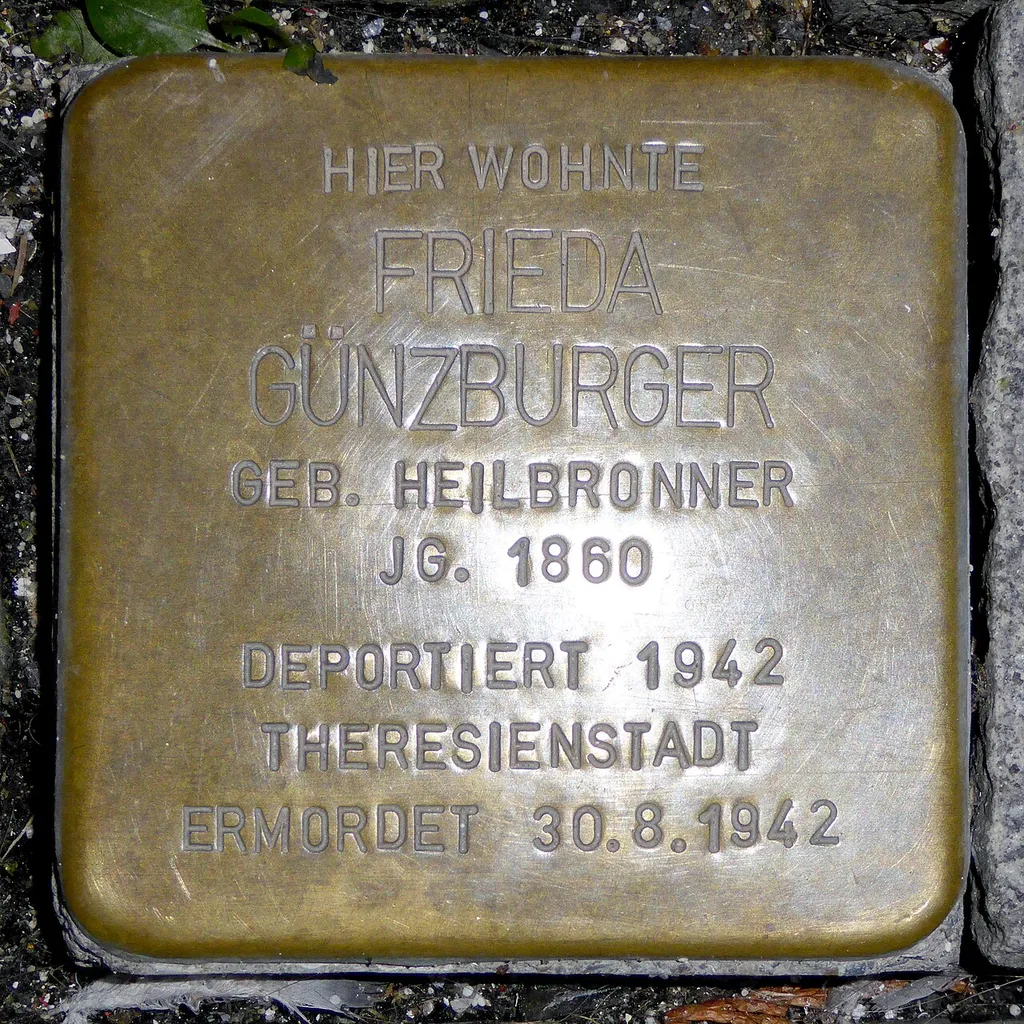 Stolperstein für Frieda Günzburger (1860–1942) vor Kramerstraße 29 in Memmingen
