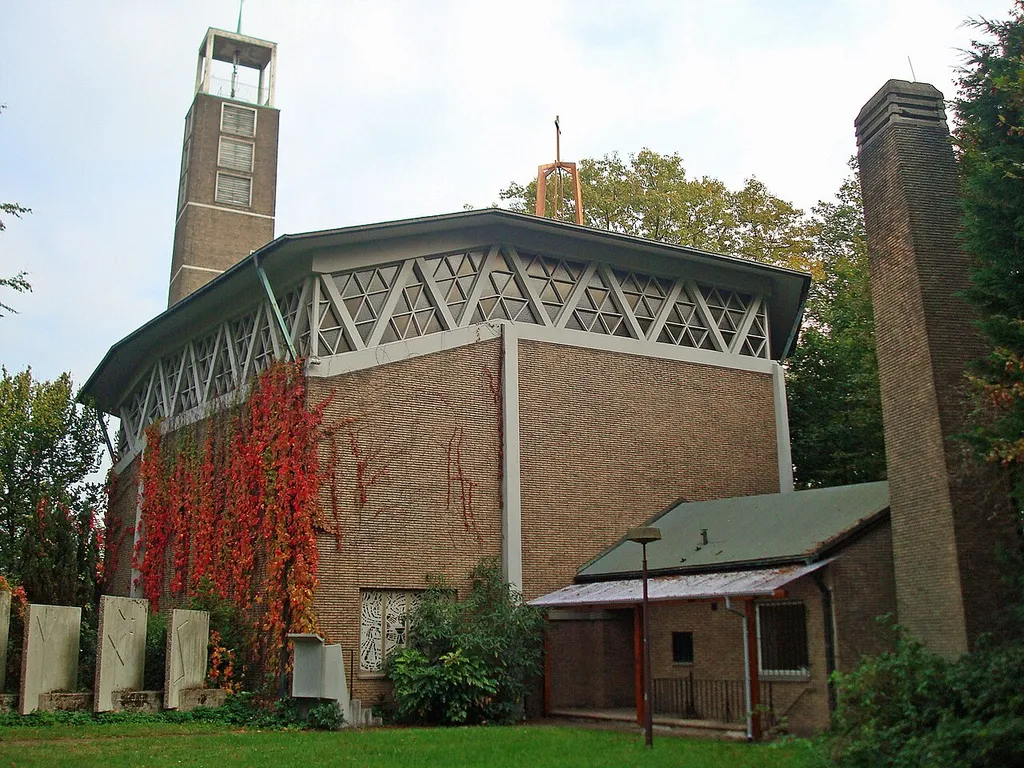 Evangeliumskirche Gütersloh, Rückseite