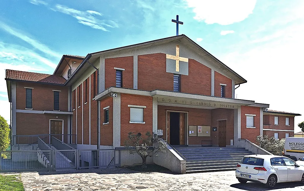 Chiesa parrocchiale di San Carlo a Valaperta (Casatenovo).