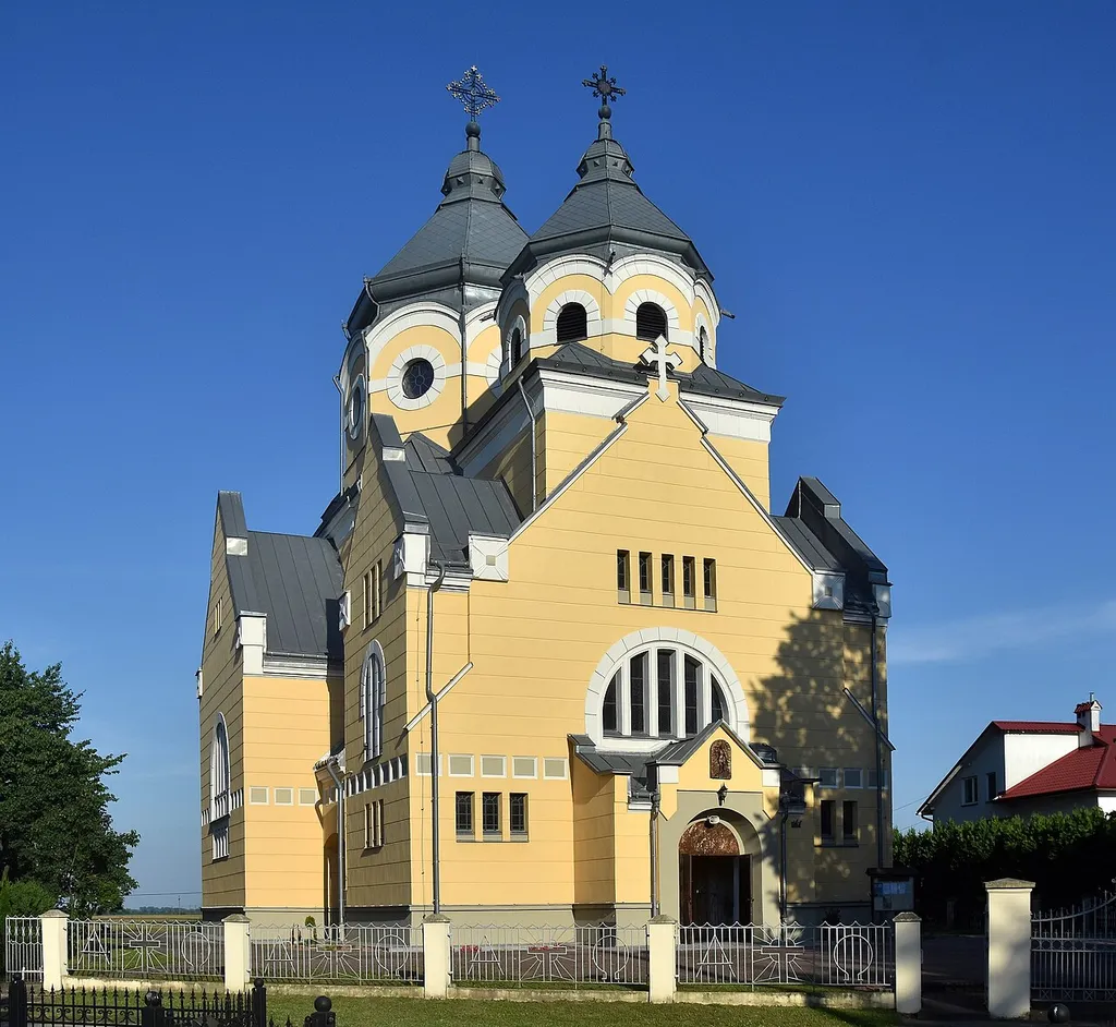 Cerkiew greko-kat. p.w. św. Paraskewy, ob.kościół rzym.-kat. p.w. św. Michała w Surochowie