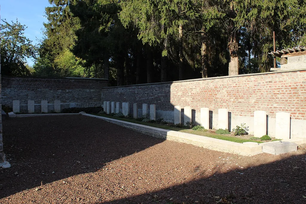 Le cimetière militaire du hameau de Vertigneul