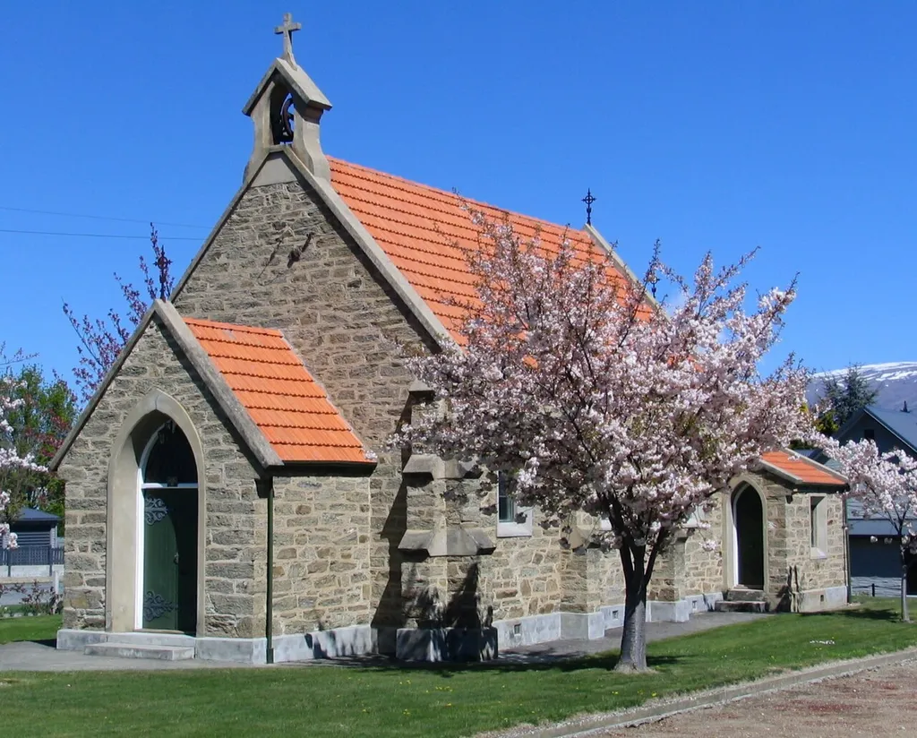 St Dunstan's Church (Catholic), corner 61 Sunderland Street and Fraser Street, Clyde, Central Otago, New Zealand. New Zealand Historic Places Trust Register number 2387.