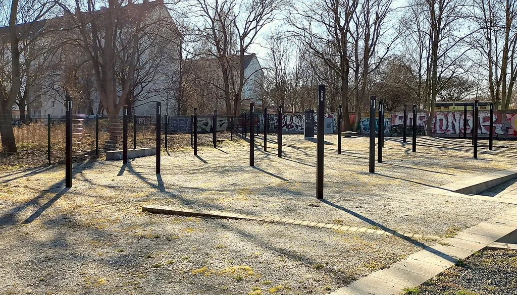 Nazi forced labour memorial for the Protestant Church - Berlin-Neukölln cemetery camp