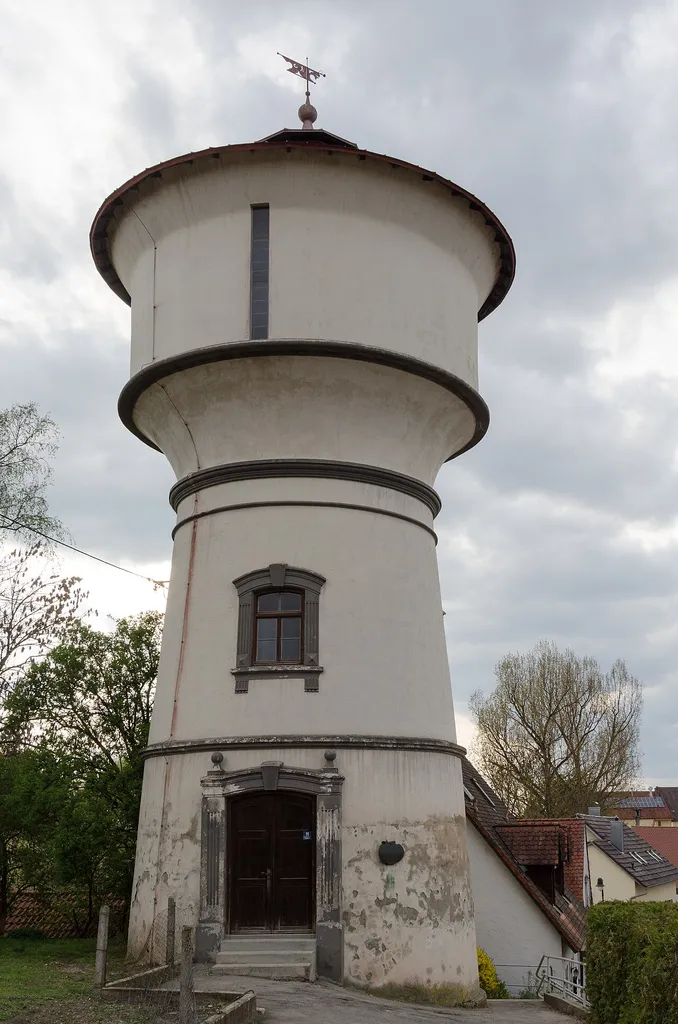 Wasserturm in Rain
