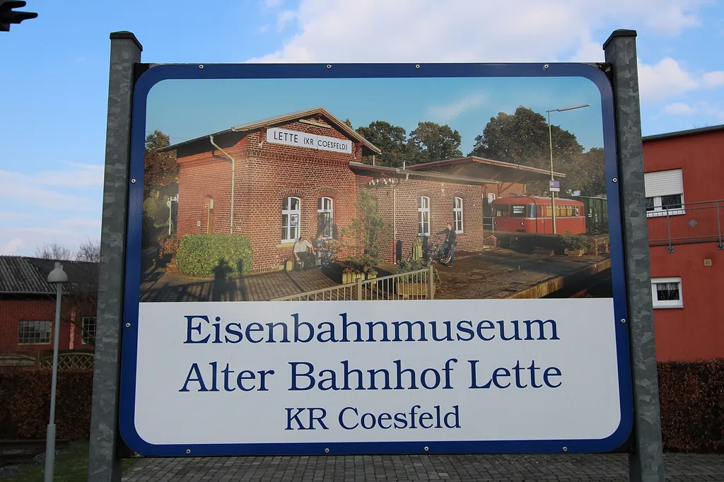 Hinweisschild am Eisenbahnmuseum Lette