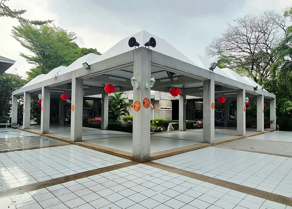 Tampak Luar Gereja Bunda Maria Penolong Abadi Khlong Chan pada tahun 2026