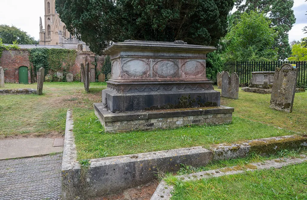 Hadlow: Rodger chest tomb approximately 2 metres west of the tower of the Church of St Mary, Grade II