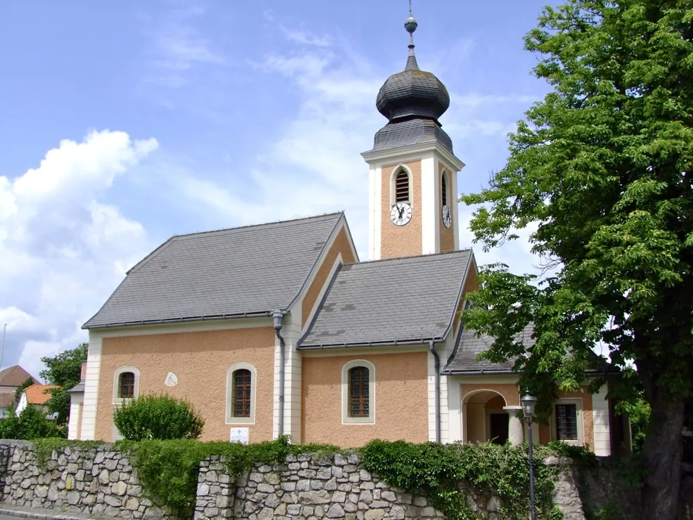 Filialkirche hl. Katharina, Großau (Gemeinde Bad Vöslau), Niederösterreich.