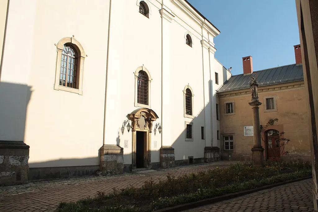 Kościół Matki Boskiej Śnieżnej w Krakowie