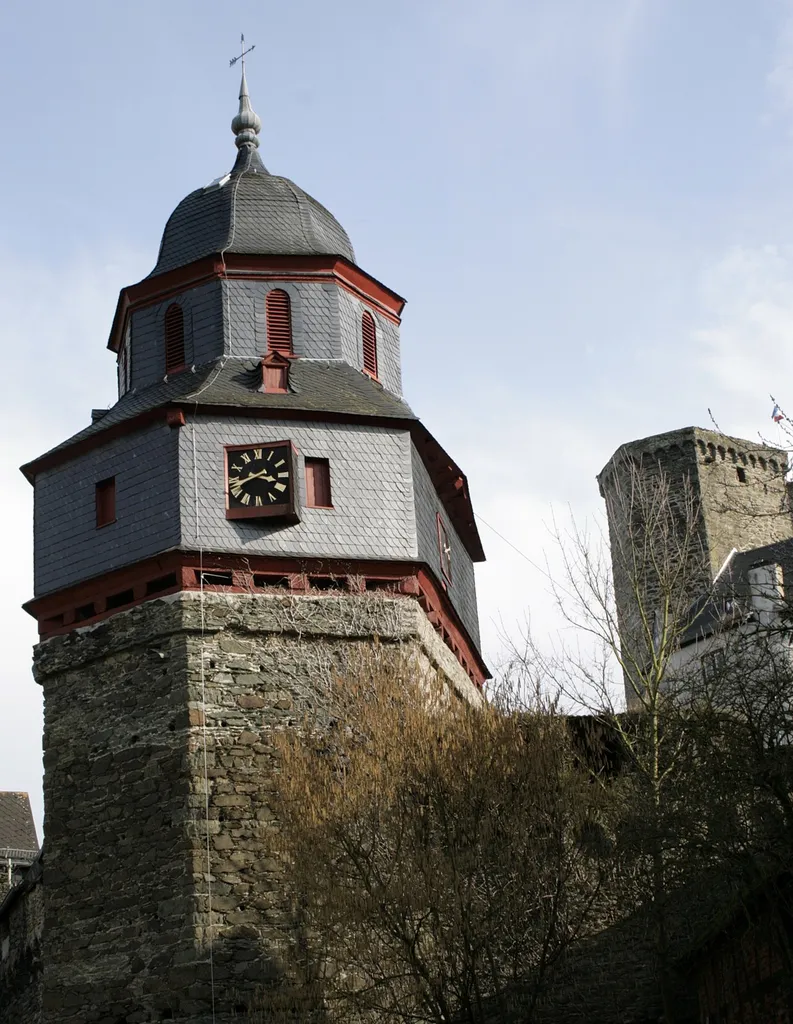 Glockenturm der evangelischen Kirche in Runkel, Deutschland, ehemals Wachturm der Stadtmauer