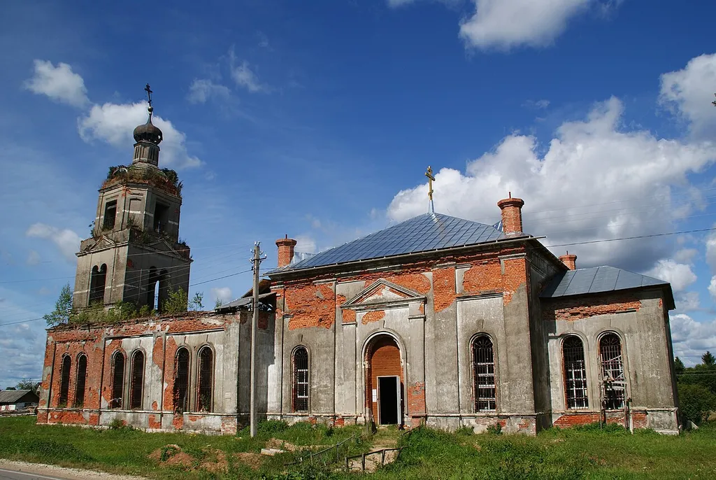 Казанская церковь в Иванцево (Стариково), 2009 год. "Памятник культуры. Охраняется государством".