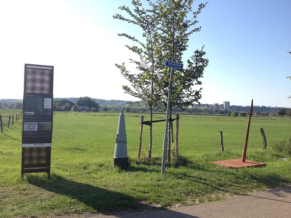 Belgium-Netherlands boundary stone no. 43