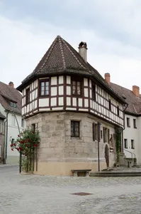 Hindenburgstraße 4