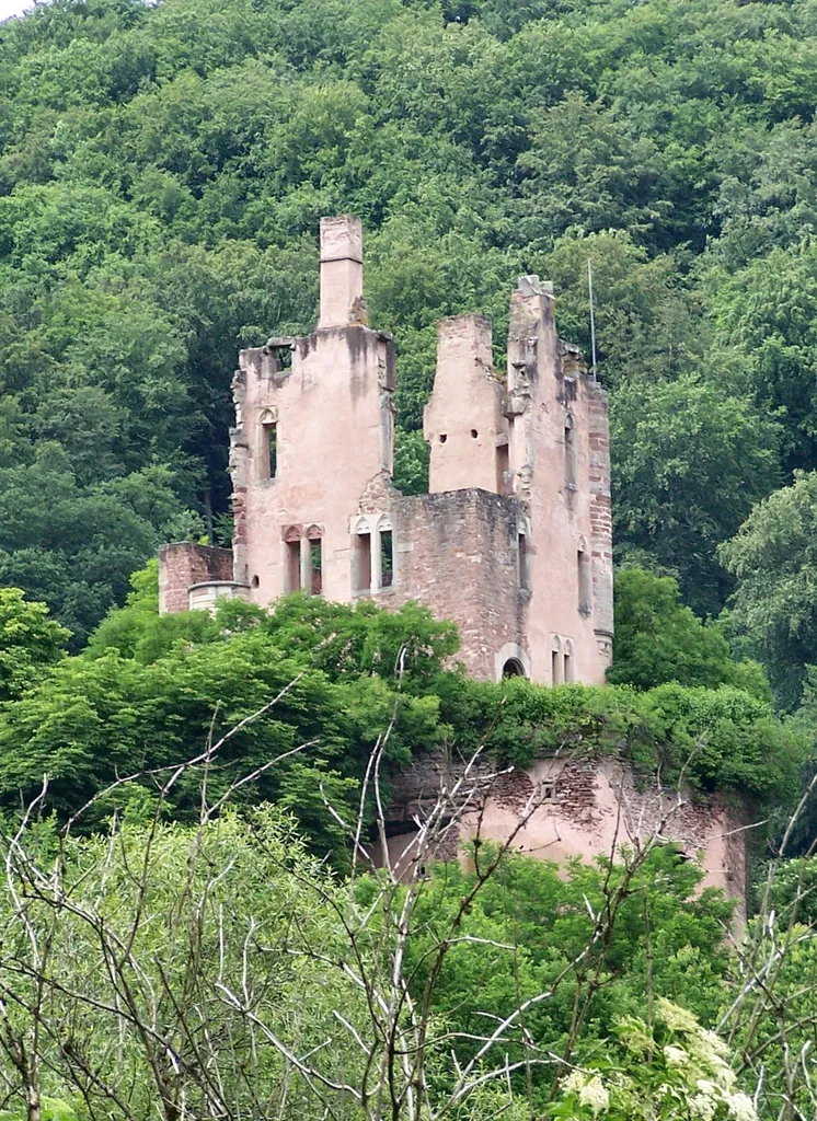 Ruins of Burg Ramstein seen from the Kylltal bicycle route, south of the ruins.