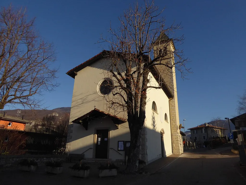 Porte (Trambileno, Trentino, Italy), Holy Trinity church