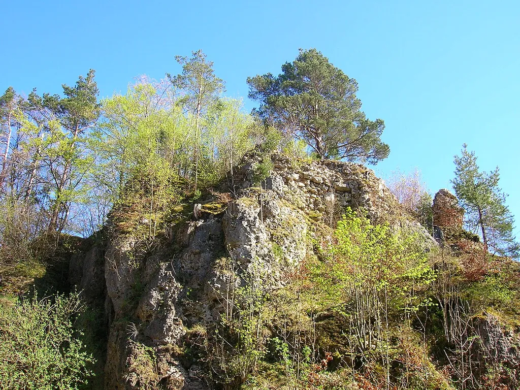 Ansicht der Oberburg der Ruine Hauseck von Nordwesten