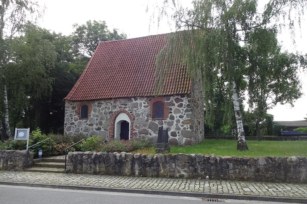Kemnitz gehört zur Ortschaft Steinitz und ist ein Ortsteil der Hansestadt Salzwedel im Altmarkkreis Salzwedel in Sachsen-Anhalt