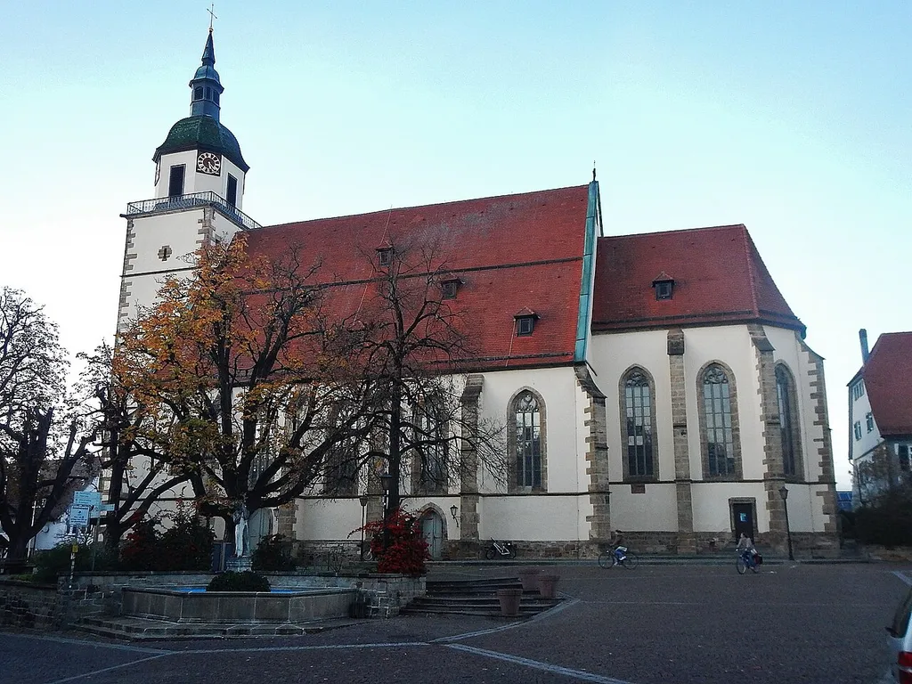 Peterskirche (1489 im spätgotischen Stil erbaut, erste Gründung 1089 von Herzog Bertold II ) in Weilheim