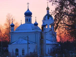 Holy Trinity church (Starkovo)