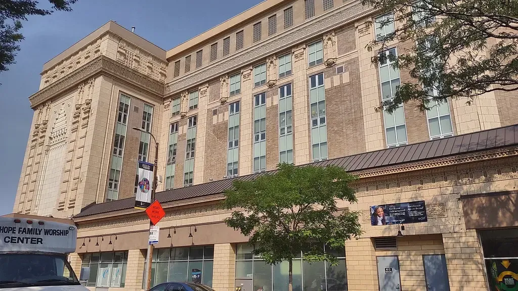 Loew's Pitkin Theatre