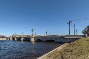Ushakovsky bridge