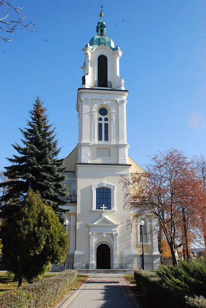 Kościół pw. św. Bartłomieja Ap. we Włodowicach, fasada