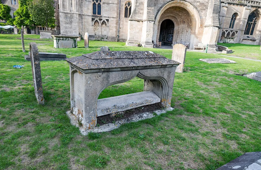 Malmesbury: CHEST TOMB APPROXIMATELY 20 METRES SOUTH WEST OF PORCH OF ABBEY CHURCH
