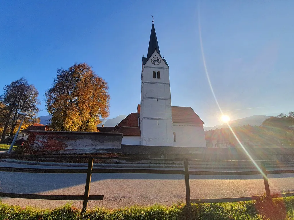 This media shows a cultural heritage object of Slovenia with EŠD: 3076