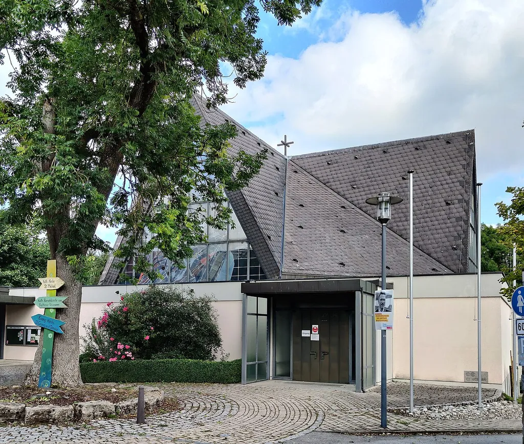 Neue katholische Pfarrkirche St. Michael Euerbach, Landkreis Schweinfurt, Unterfranken, Bayern, Deutschland