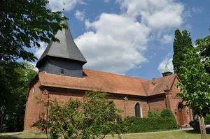 Kirche mit Ausstattung
