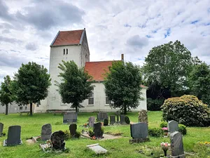 cemetery and church Hirschfeld, Leipzig