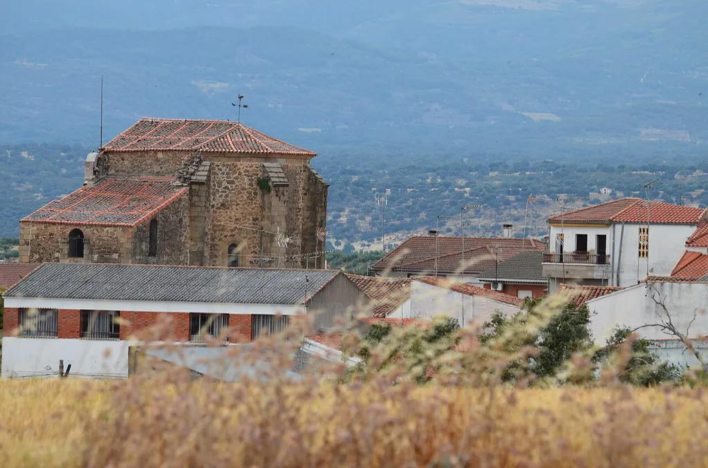Church of San Salvador in Majadas de Tiétar (Cáceres), see it from the hill of the town.
