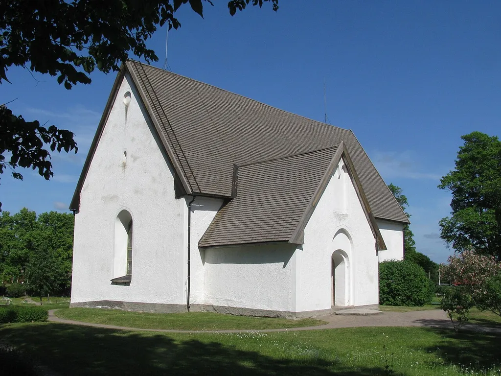 Östuna kyrka This is a photo of an ecclesiastical monument in Sweden, number 21300000003498 (sub-number: 21400000444518) in the RAÄ buildings database.