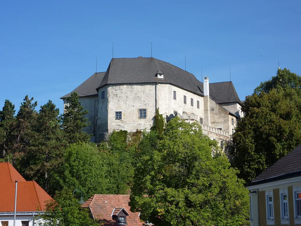 Burg, Albrechtsberg an der Großen Krems, Niederösterreich This media shows the protected monument with ObjektID 31208 in Austria. (Commons, de, Wikidata)