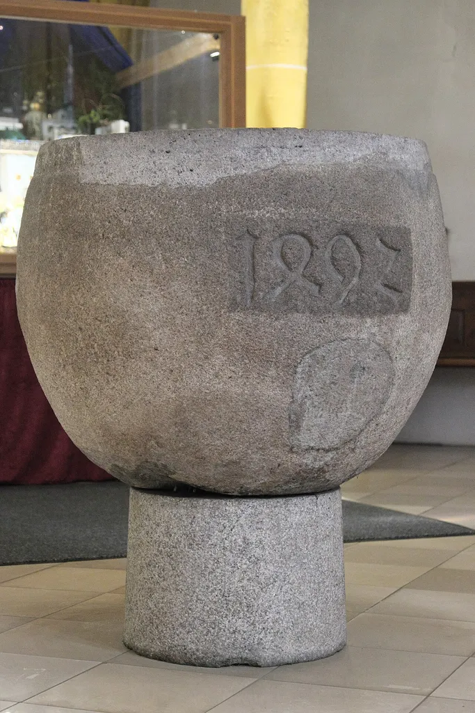 Baptismal font of St. Johannes Baptist (Nabburg)