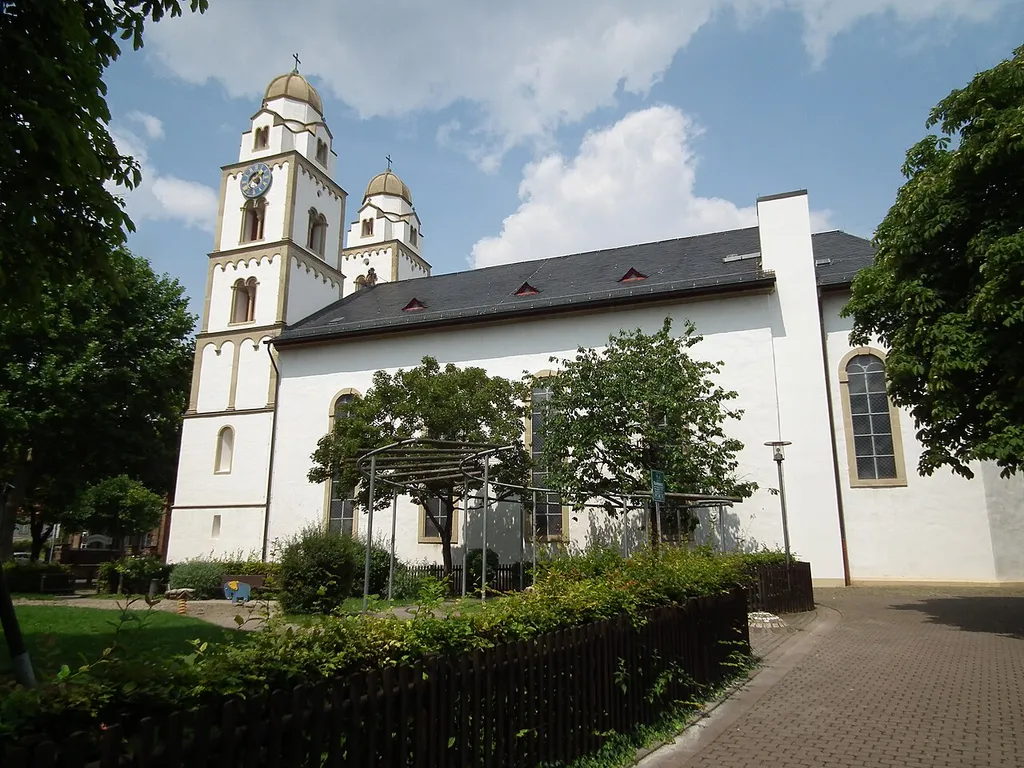 Evangelische Kirche St. Viktor in Guntersblum (Rheinland-Pfalz, Deutschland)