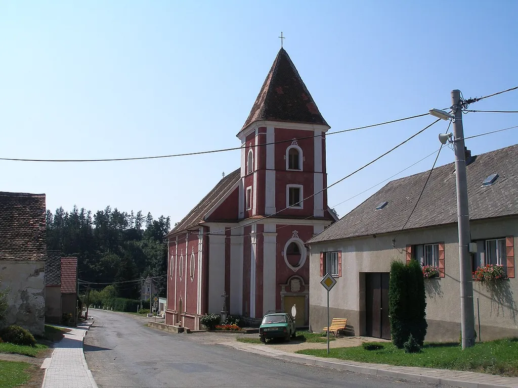 Lubnice (Znojmo District) - the Northern view of the church of Saint George